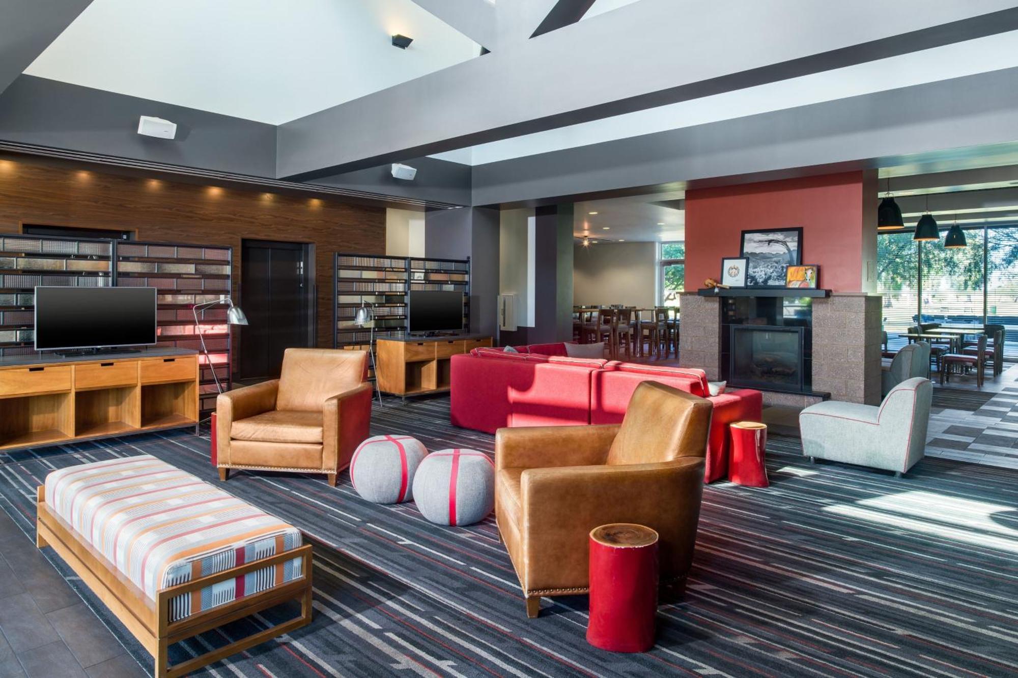 Four Points By Sheraton At Phoenix Mesa Gateway Airport Екстериор снимка