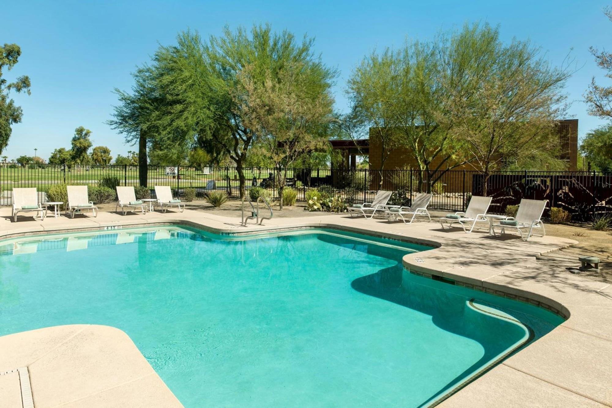 Four Points By Sheraton At Phoenix Mesa Gateway Airport Екстериор снимка