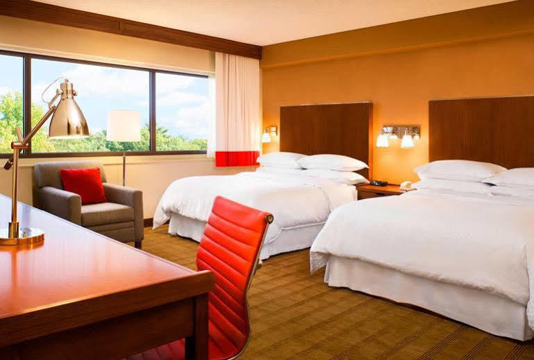 Four Points By Sheraton At Phoenix Mesa Gateway Airport Екстериор снимка