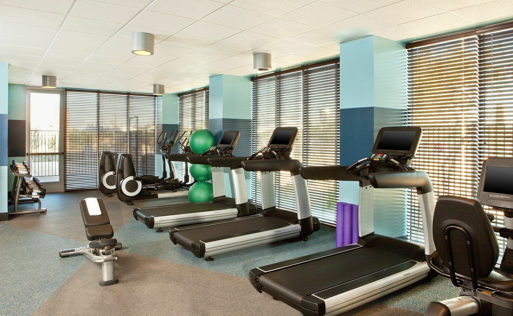 Four Points By Sheraton At Phoenix Mesa Gateway Airport Екстериор снимка